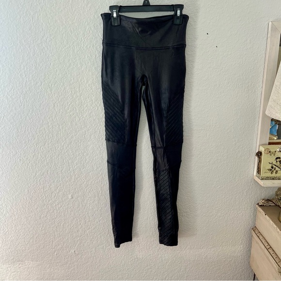 Spanx Faux Leather Moto Leggings Black Size Small - Picture 3 of 11